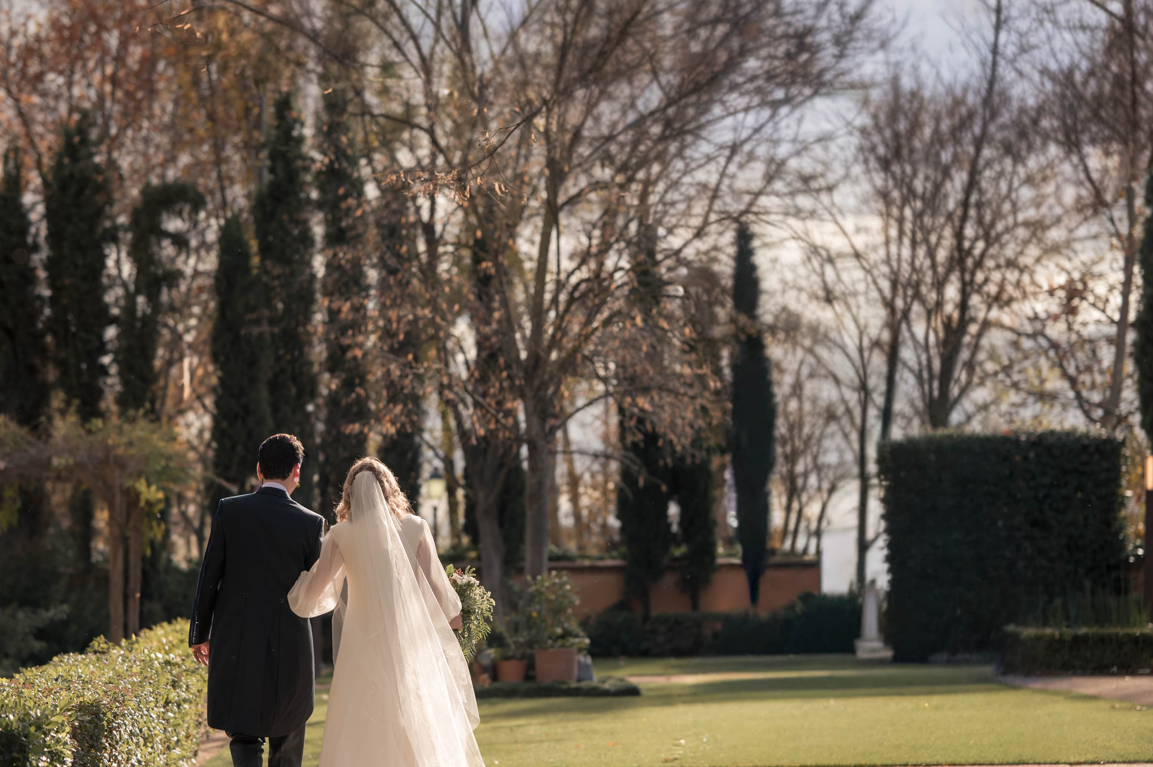 R & J — wedding photography by So'Bless