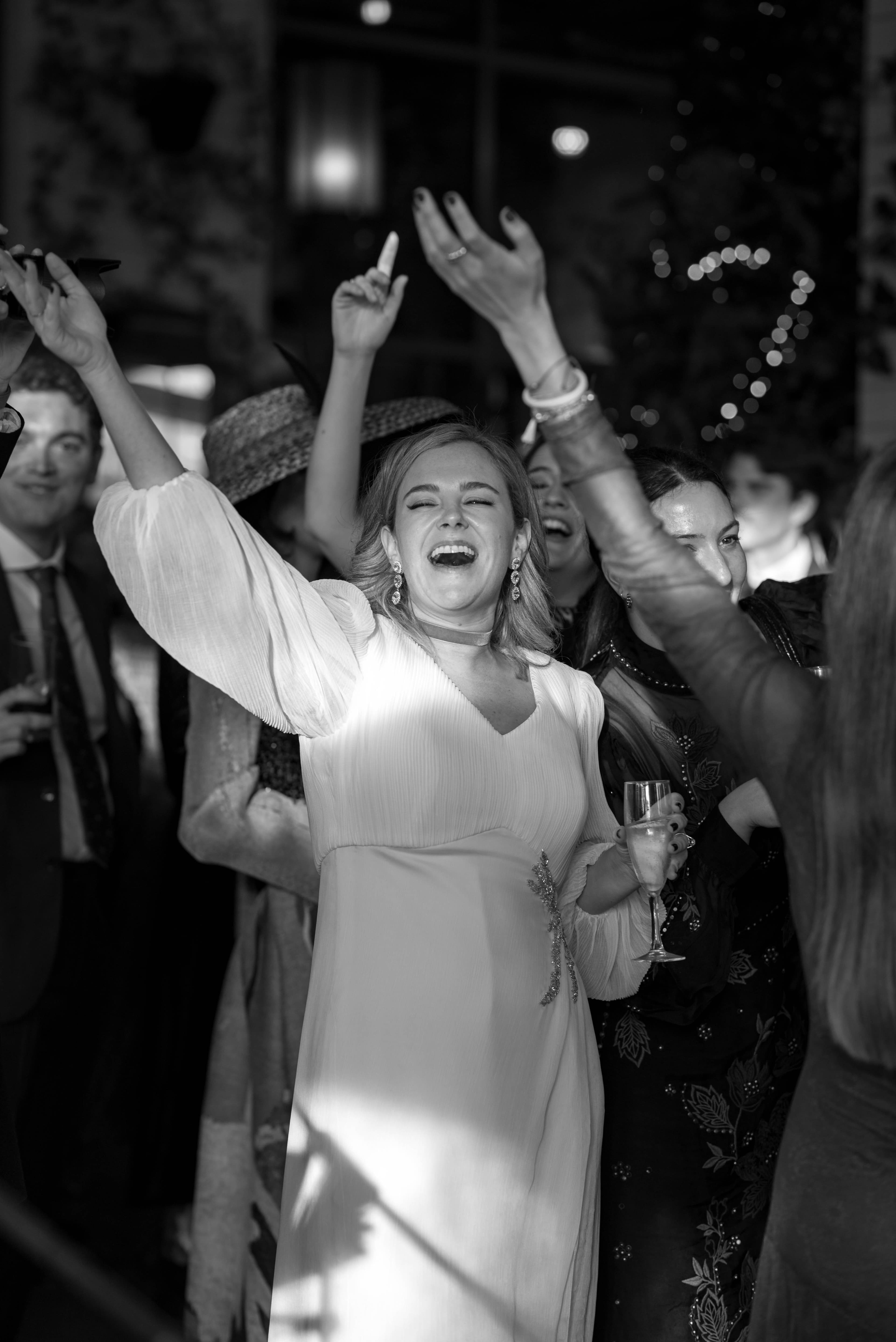 R & J — wedding photography by So'Bless